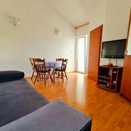 Apartments Silvana โตรกีร์ ภายนอก รูปภาพ