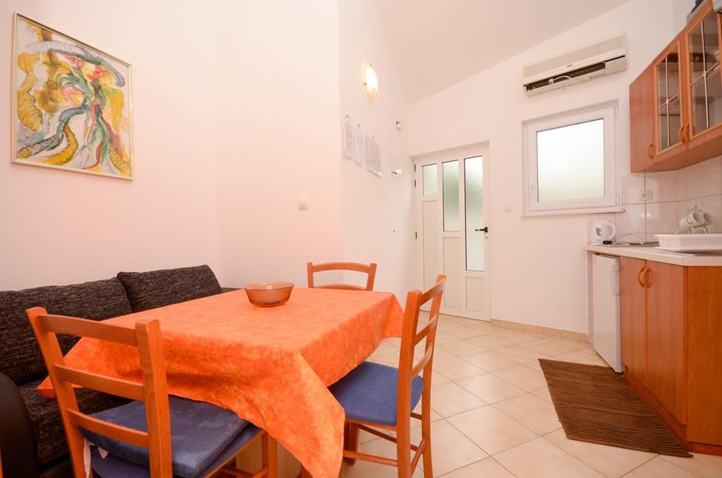 Apartments Silvana โตรกีร์ ภายนอก รูปภาพ