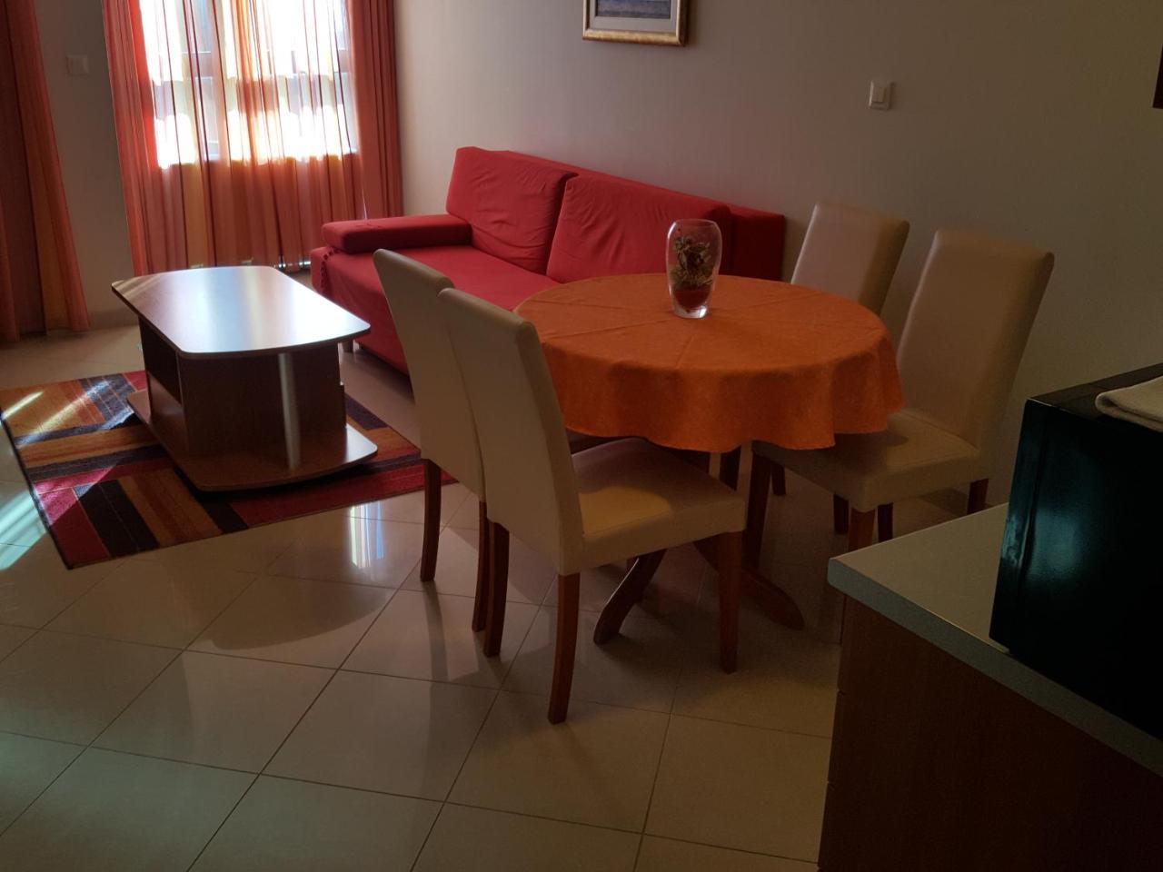 Apartments Silvana โตรกีร์ ภายนอก รูปภาพ